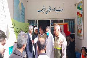 ویزیت رایگان در روستای کمال آباد شهرستان ارسنجان توسط پزشکان متخصص وعمومی انجام شد.