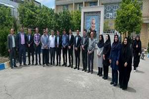 گرامیداشت روز معلم با حضور سرپرست و مدیران شبکه بهداشت و درمان ارسنجان، در اداره آموزش و پرورش شهرستان
