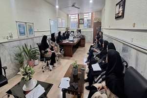 برگزاری نشست هماهنگی برنامه‌های هفته ملی جمعیت در مرکز بهداشت ارسنجان